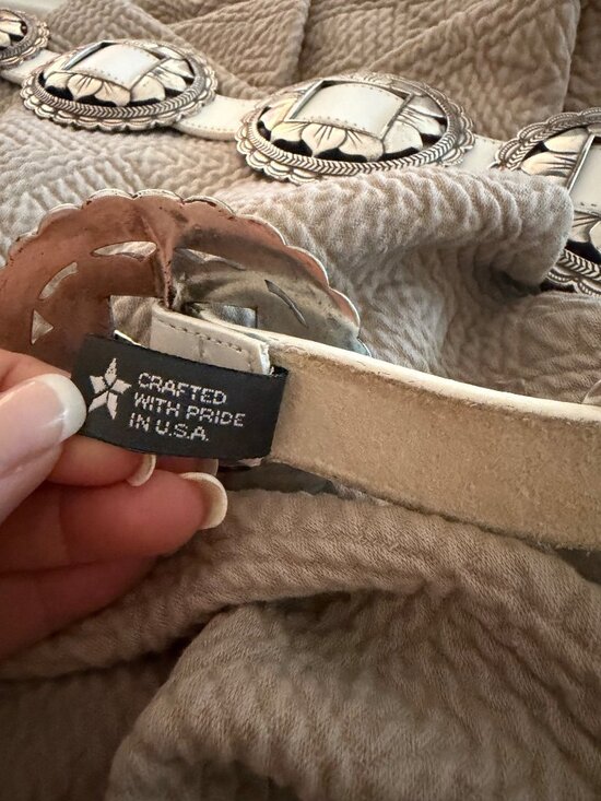 Brighton Sunflower Concho Belt White Silver Size Medium Western-inspired Vintage main image 7